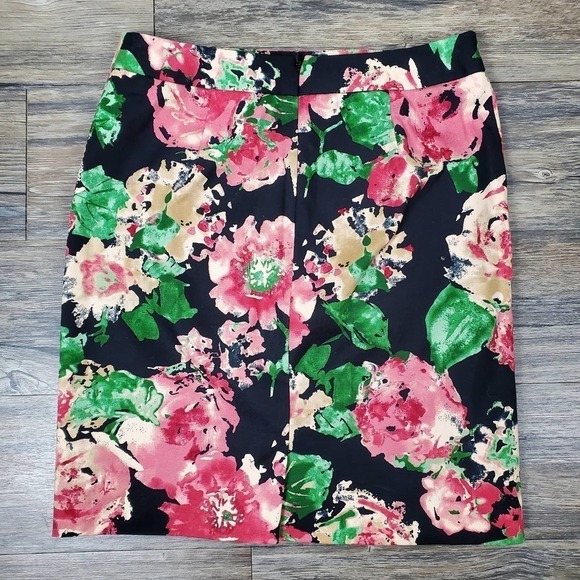 Talbots Petites Women Floral Business Casual Nature Zip Closure Skirt Size 2P - Picture 4 of 9